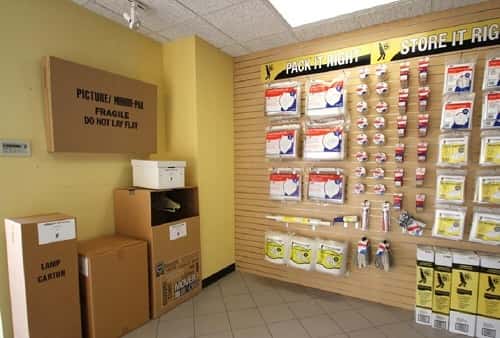 Self Storage Moving & Packing Supplies For Sale on Manheim Rd, Des Plaines, Illinois 60018